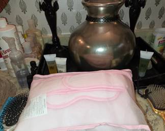 Home Decor - Pillows