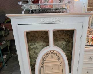 Small Cabinet - Pink Lamps
