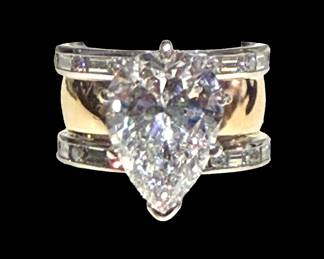 18k Yellow Gold & Platinum Pear Shaped Diamond Ring
