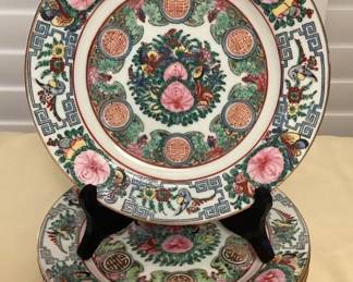 TTM032 Set Of Six Chinese Porcelain Rose Medallion Plates 9”