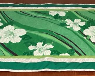 TTM004 Hawaiian Print Child/Lap Blanket