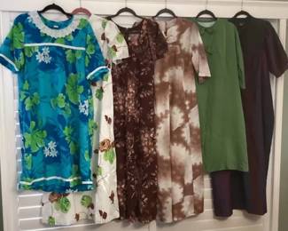 TTM061 Six Vintage Women’s Dresses
