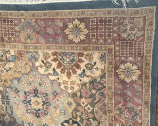 Vintage Traditional Oriental Rug, 11'x14' - Intricate Floral Medallion Design w/ fringe
