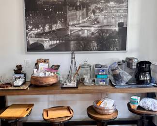 Kitchen bar seating