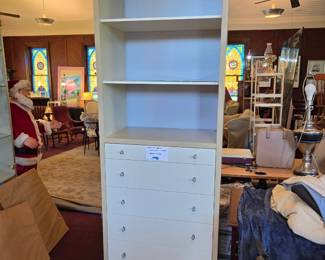 IKEA storage cabinets. Comes w 2 doors for upper half.