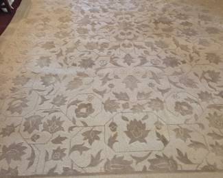 100% wool area rug, off-white/Grey, 100" x 134"