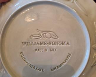 Williams Sonoma dish set, Tuscan Olive pattern, service for 8. New condition