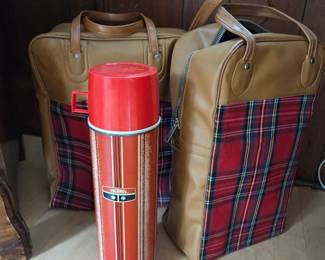 THERMOS Lunch Caddys/Picnic Sets