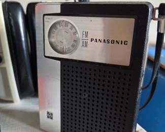 Panasonic RF-619 FM/AM Portable Transistor Radio