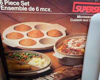 vintage Superseal microwave cookware