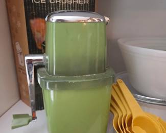 MCM Swing-a-Way Ice Crusher, Avocado Green / Tupperware Measuring Cups
