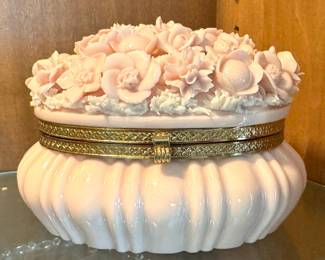 Pink Porcelain Applied Floral Trinket Jewelry Box with Gilt Metal Mount & Clasp