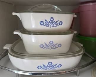 Corningware Blue Coneflower Covered Casseroles with Carry Tray