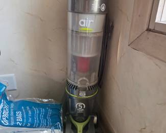 HOOVER WindTunnel Air Bagless Upright Vaccuum
