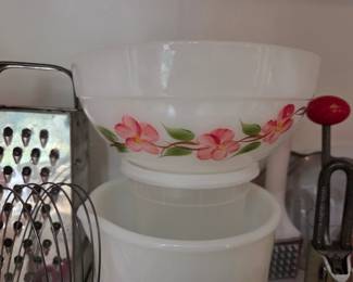 Anchor Hocking Fire-King “Peach Blossom"