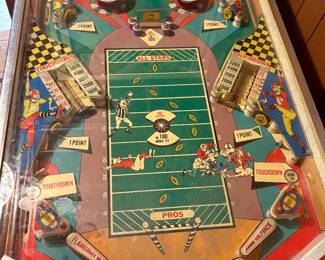 1973 D. Gottlieb & Co. Pro-Football Electro-Mechanical Football Pinball Machine