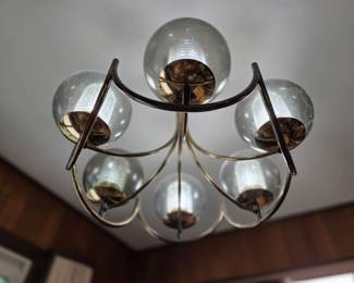 Lightolier Promenade Mid-Century Modern 6-Light Brass & Glass Globe Chandelier Model 40791