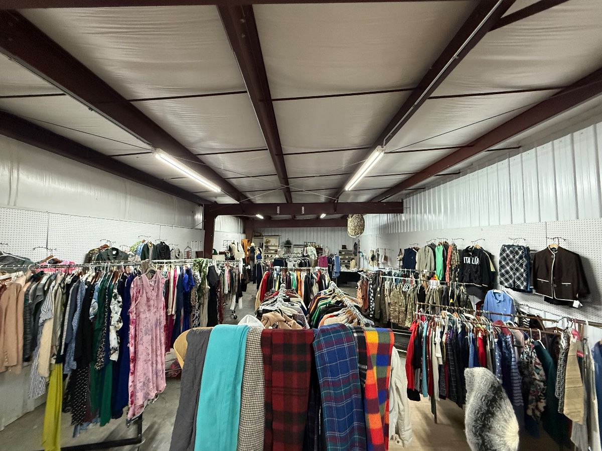 75% Off All Remaining Items Adult Clothes, Shoes and Accessories!! $2 Name Brand Kids Clothes!