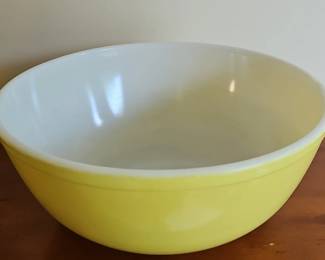 Pyrex Yellow Mixing Bowl