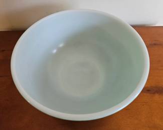 Pyrex Green Mixing Bowl second image