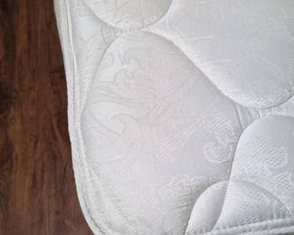 Twin mattress and box spring second image
