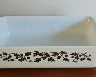 Vintage Pyrex Golden Acorn Baking Dish