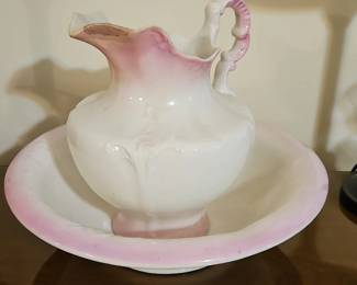 Pink Ombre Wash Basin and Pitcher Set