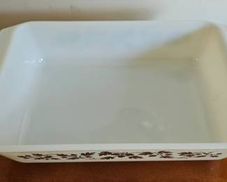 Vintage Pyrex Golden Acorn Baking Dish second image