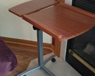 Adjustable Rolling Laptop Table