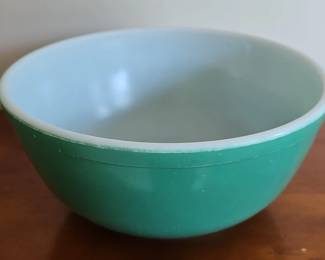 Pyrex Green Mixing Bowl