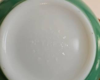 Pyrex Green Mixing Bowl third image