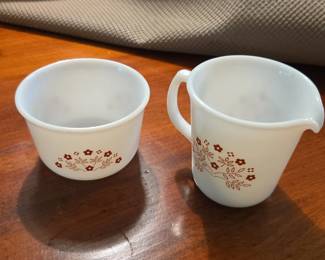 Pyrex Summer Impressions Creamer Sugar Set