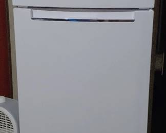 Magic Chef Compact Refrigerator