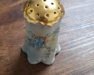 Forgetmenot floral shaker