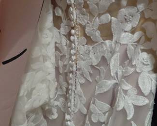 Allure Bridals Lace Wedding Gown fifth image