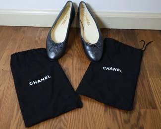 Classic CHANEL Black Leather Ballerina Flats From Italy