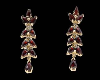 Vintage 14k Yellow Gold With Deep Red Garnet Cluster Drop Earrings