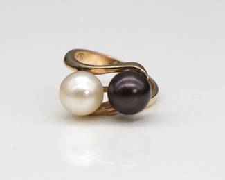 14k Yellow Gold With Black And White Cultured Pearl Ring