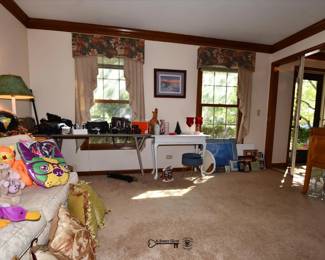 172Living Room