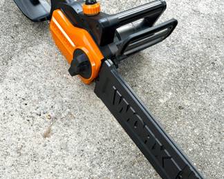 WORX 14-in Corded Electric 8 Amp Chainsaw 