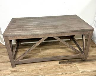Aluminum Rustproof Outdoor Coffee Table with Rustic Finish 
