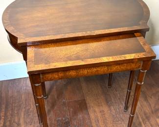 Vintage Set of 2 Traditional Style Wood Nesting Tables with Beautiful Inlay 