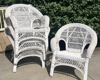 White wicker chairs