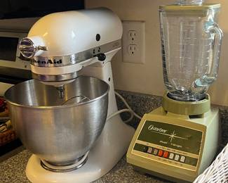 Kitchen Aid Classic Series Stand Mixer