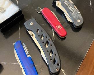 Pocket knives