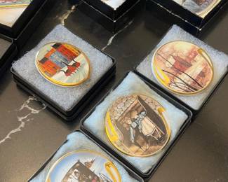 P. Buckley Moss pins & pendants