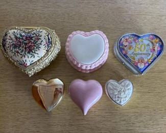 197 sixassortedheartshapedtrinketboxes