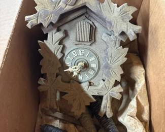 028 germanblackforeststylecuckooclockw