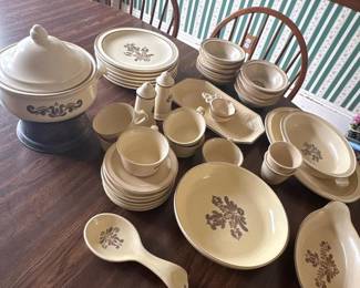 069 pfaltzgraffvillagestonewaredinnerware