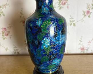 159 cloisonnfloralvasewithwoodenstanda